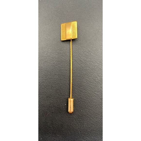 Vintage Simple Gold Tone Square Etched Stuck Pin Brooch - Picture 1 of 3